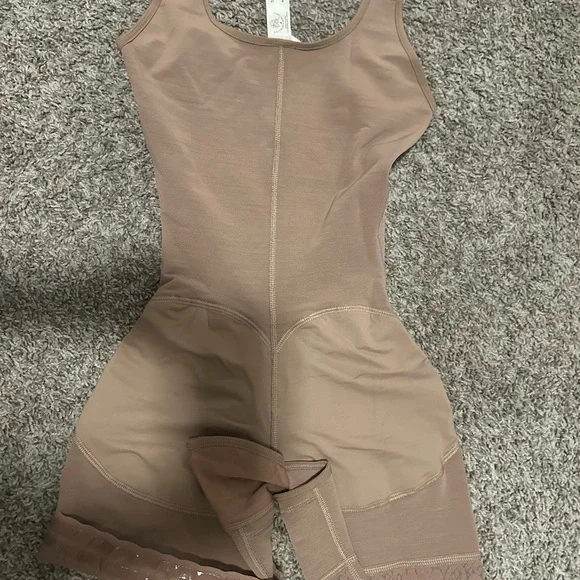 Full body con busto Seamless Tan Shapewear Bodysuit faja completa - Picture 2 of 4